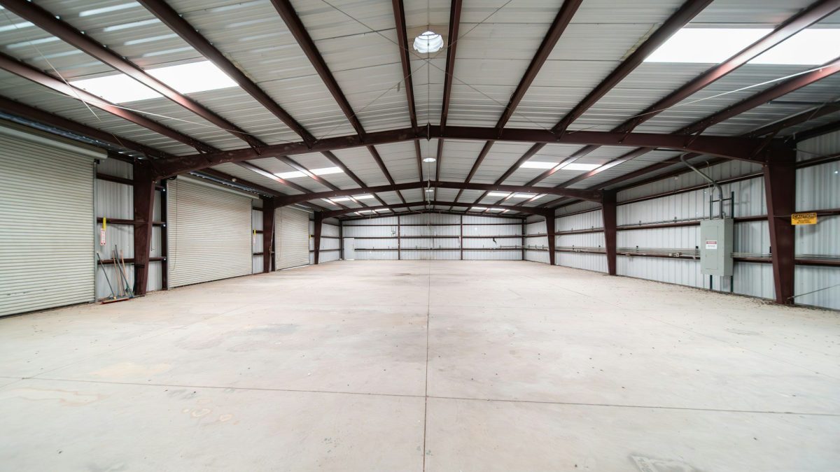 Warehouse Clearance Warehouse clearance